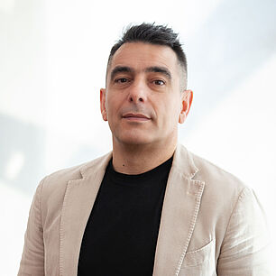 Angelo Nivola